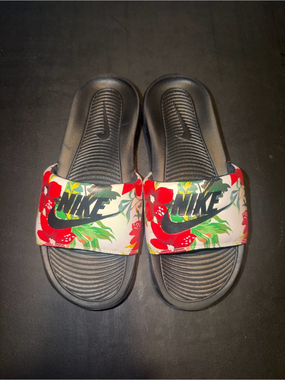 Nike slides